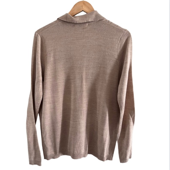 ALIA SWEATER SIZE MEDIUM - Picture 2 of 10